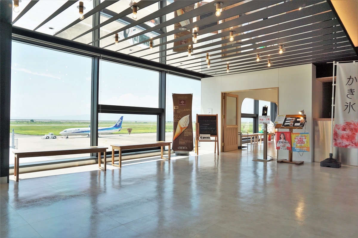 ３Ｆに「さがんれすとらん志乃」