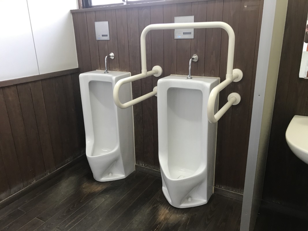 男性用トイレ