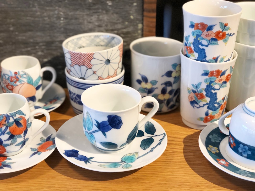伊万里鍋島焼のコーヒーカップ
