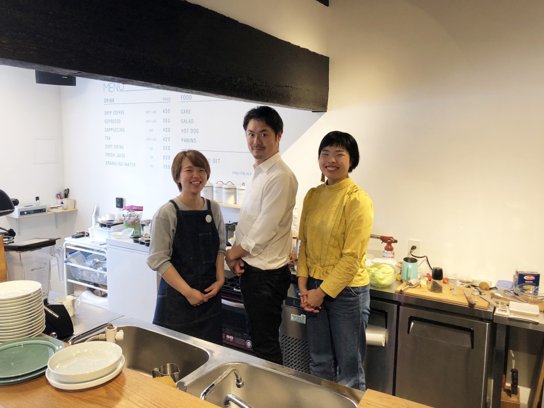 森永オーナーと笑顔がすてきなスタッフの皆さん