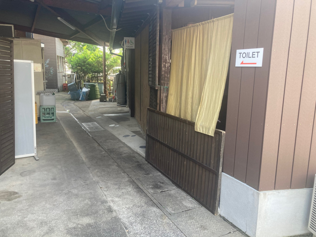 店外にバリアフリートイレあり