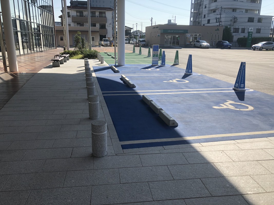 身障者駐車場