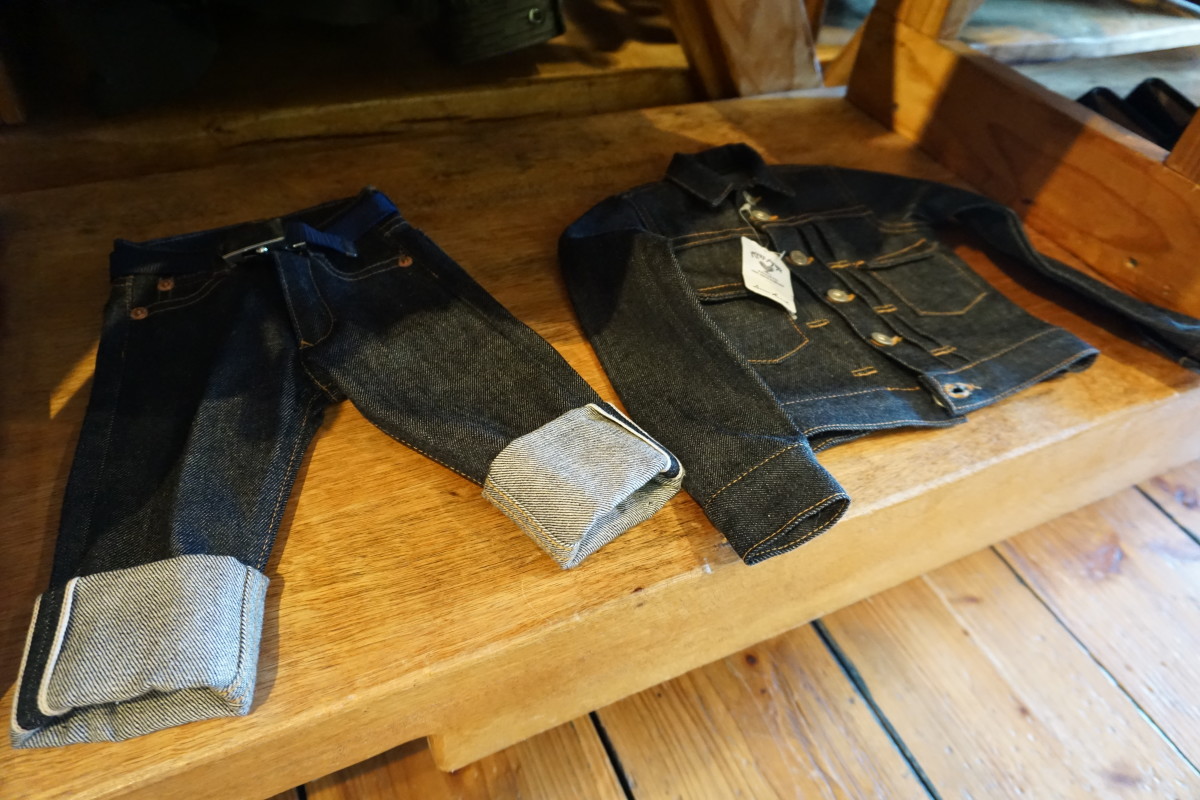 こども服の取り扱いもあります。