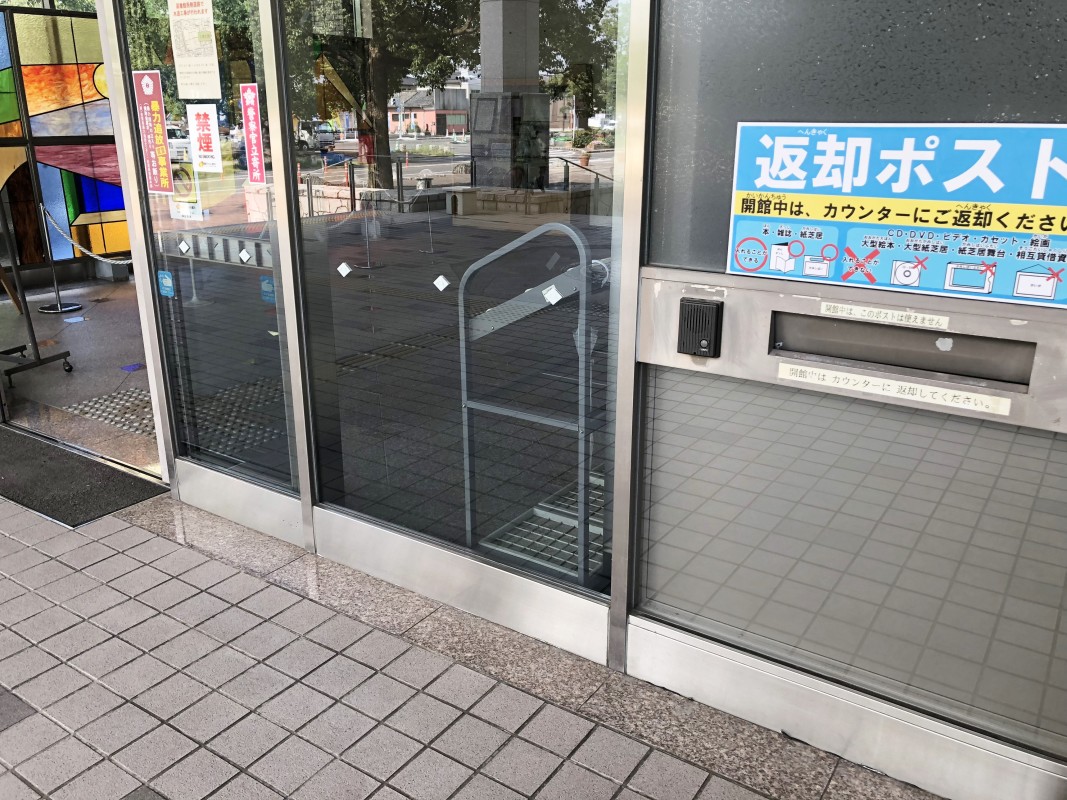 出入り口インターフォン