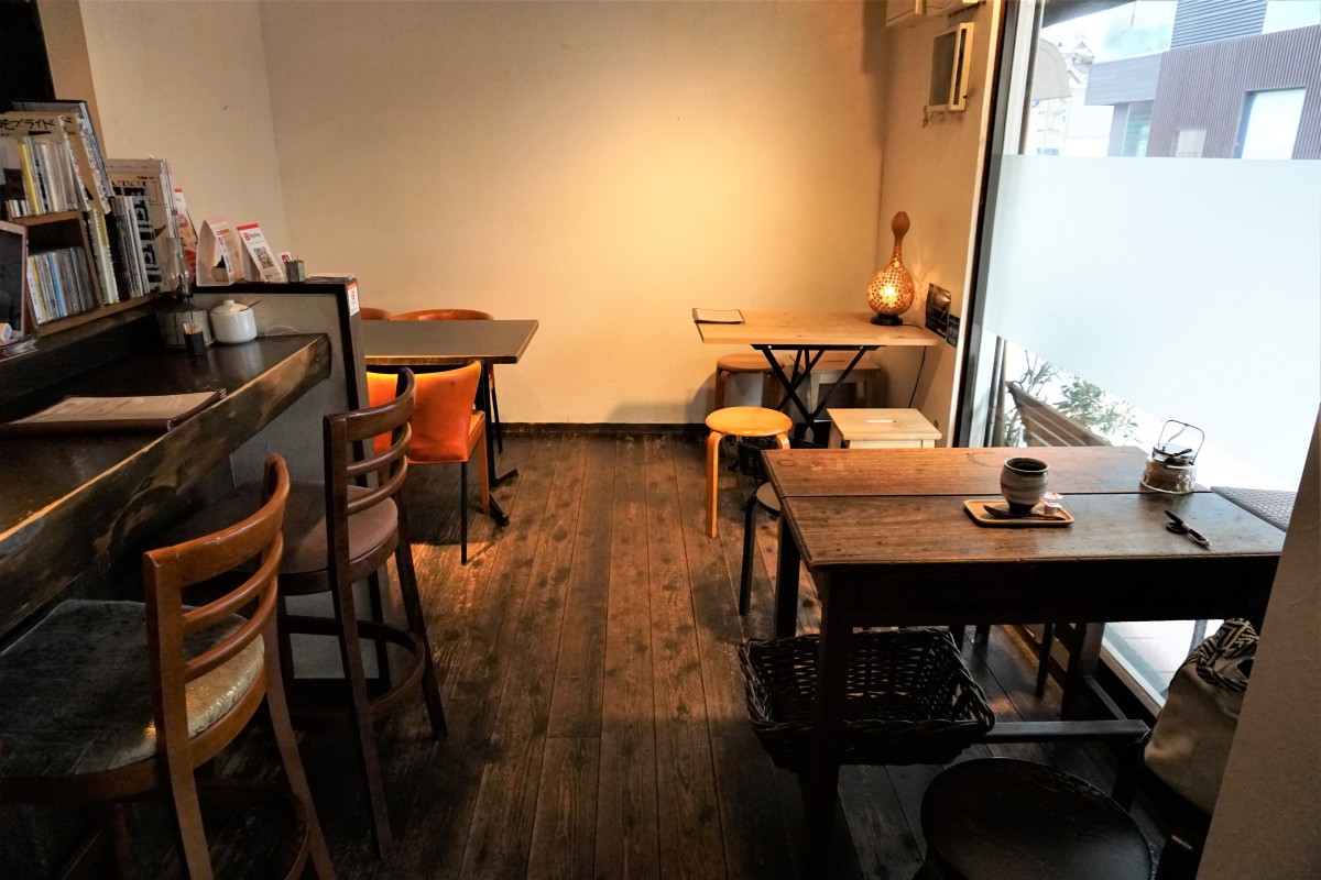 １階テーブル席