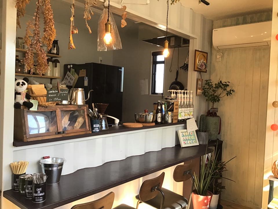 【ｃａｆｅ１６】カウンター席