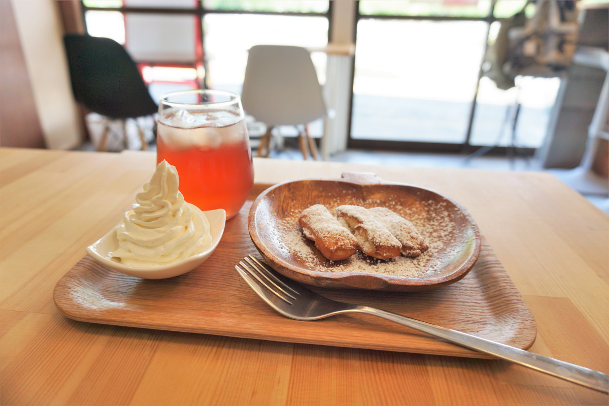 １００パーセントオーガニックジュースとベニエ