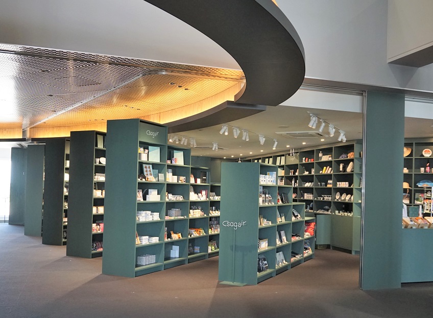 リニューアルオープンした「sagaair（サガエアー）」は佐賀県の魅力的な逸品が並ぶ