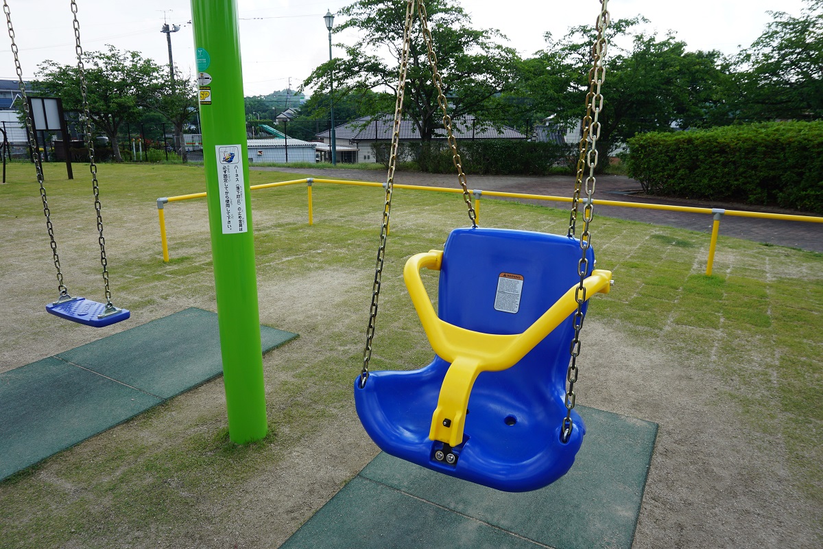 ハーネス付きブランコ