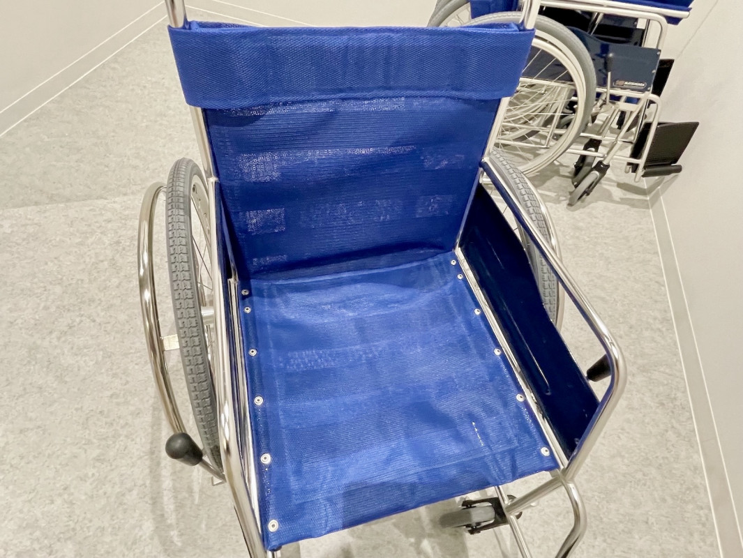 車いすのままシャワー利用可能