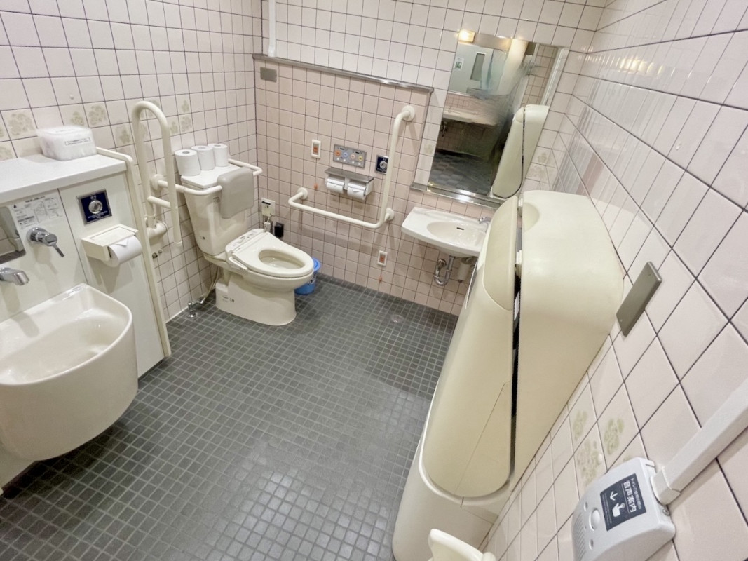 多機能トイレ2