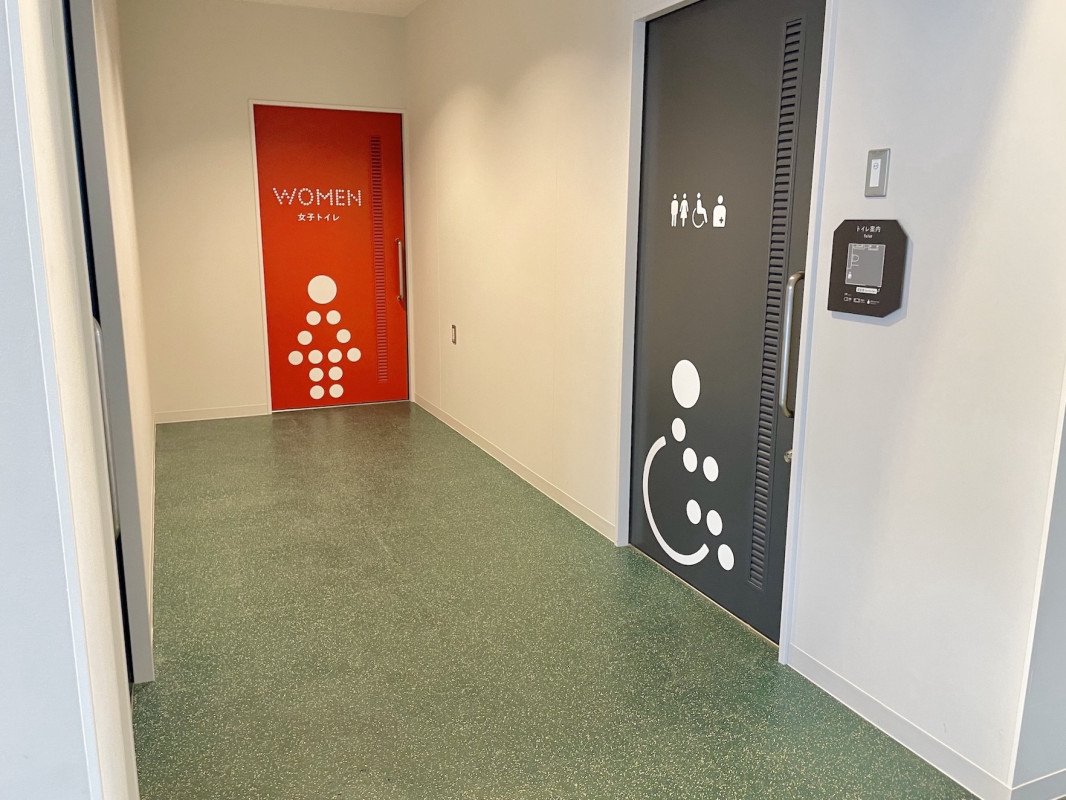 トイレ入り口(1F)