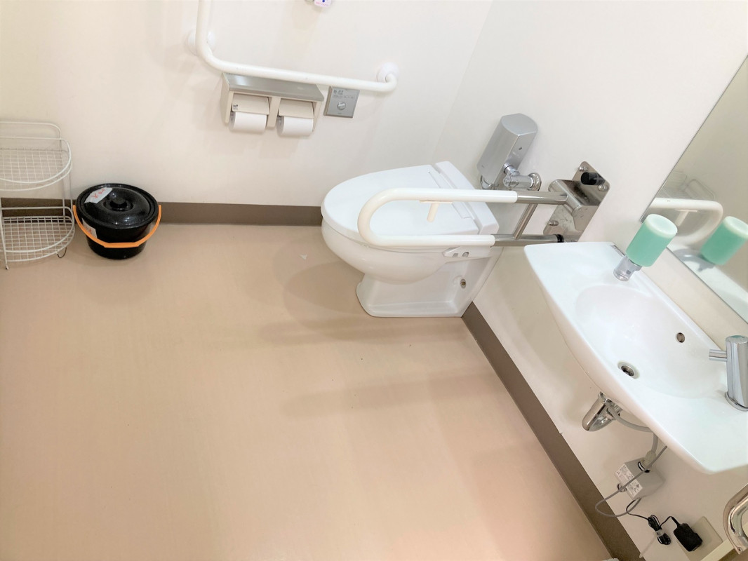 バリアフリートイレ