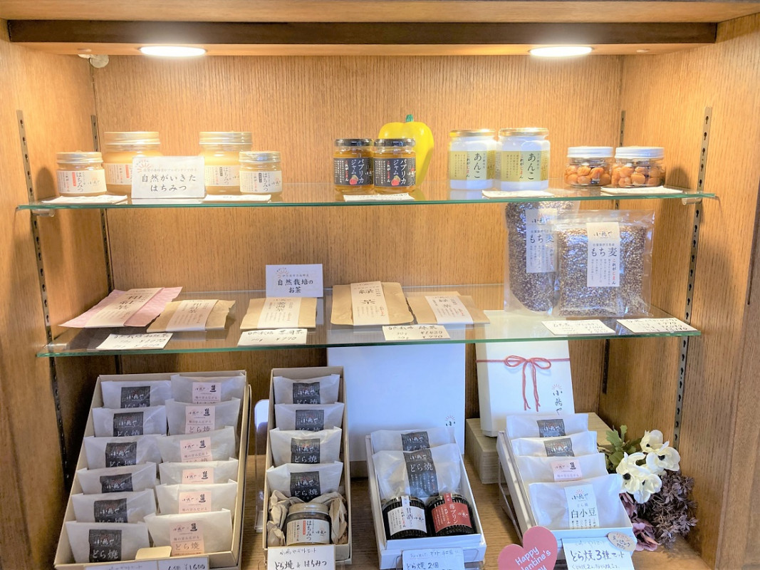 ギフトにも喜ばれる商品を取り揃えています