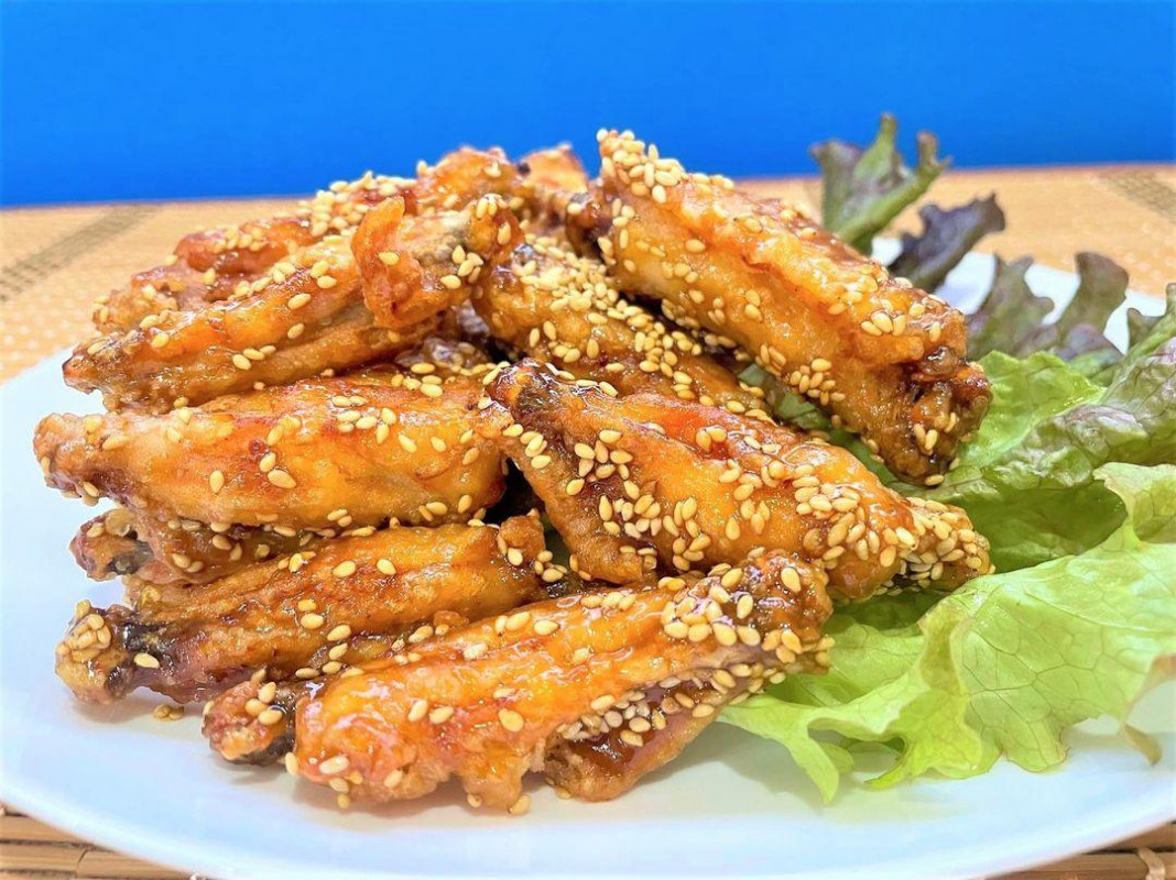 手羽中も人気です