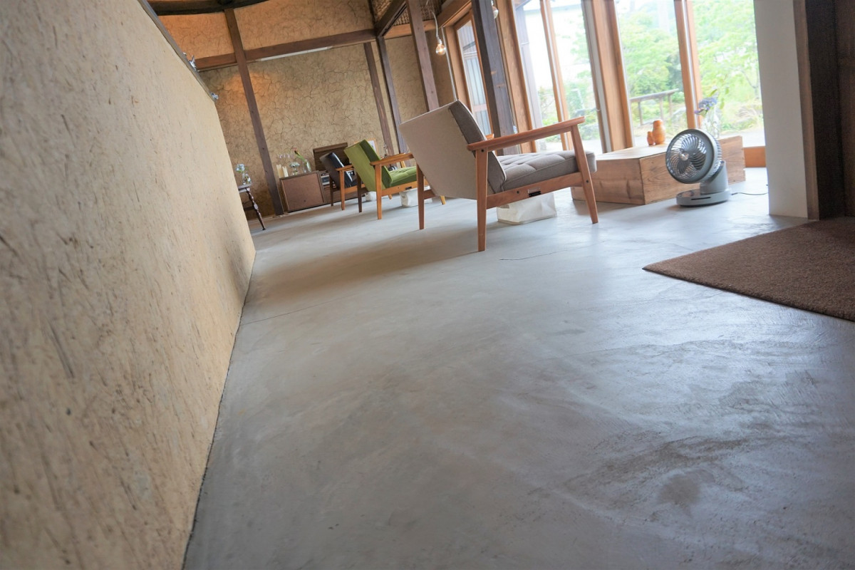 店内は段差なくフラットです