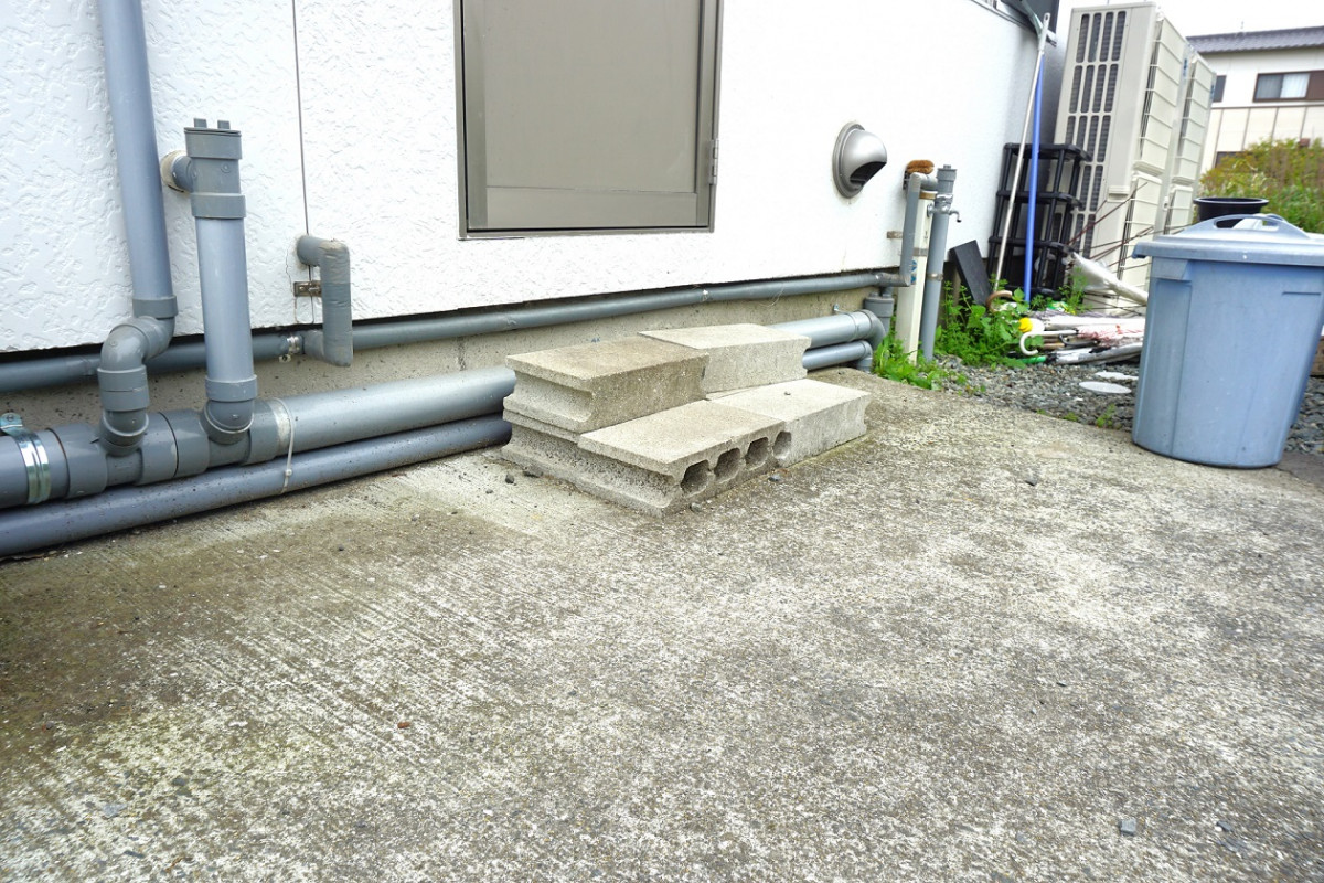 ブロック3段ほどの段があります