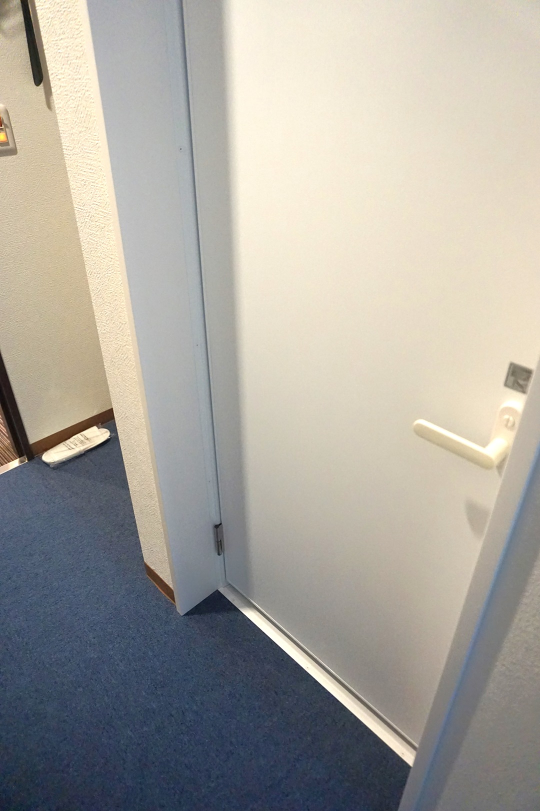 バストイレ出入口