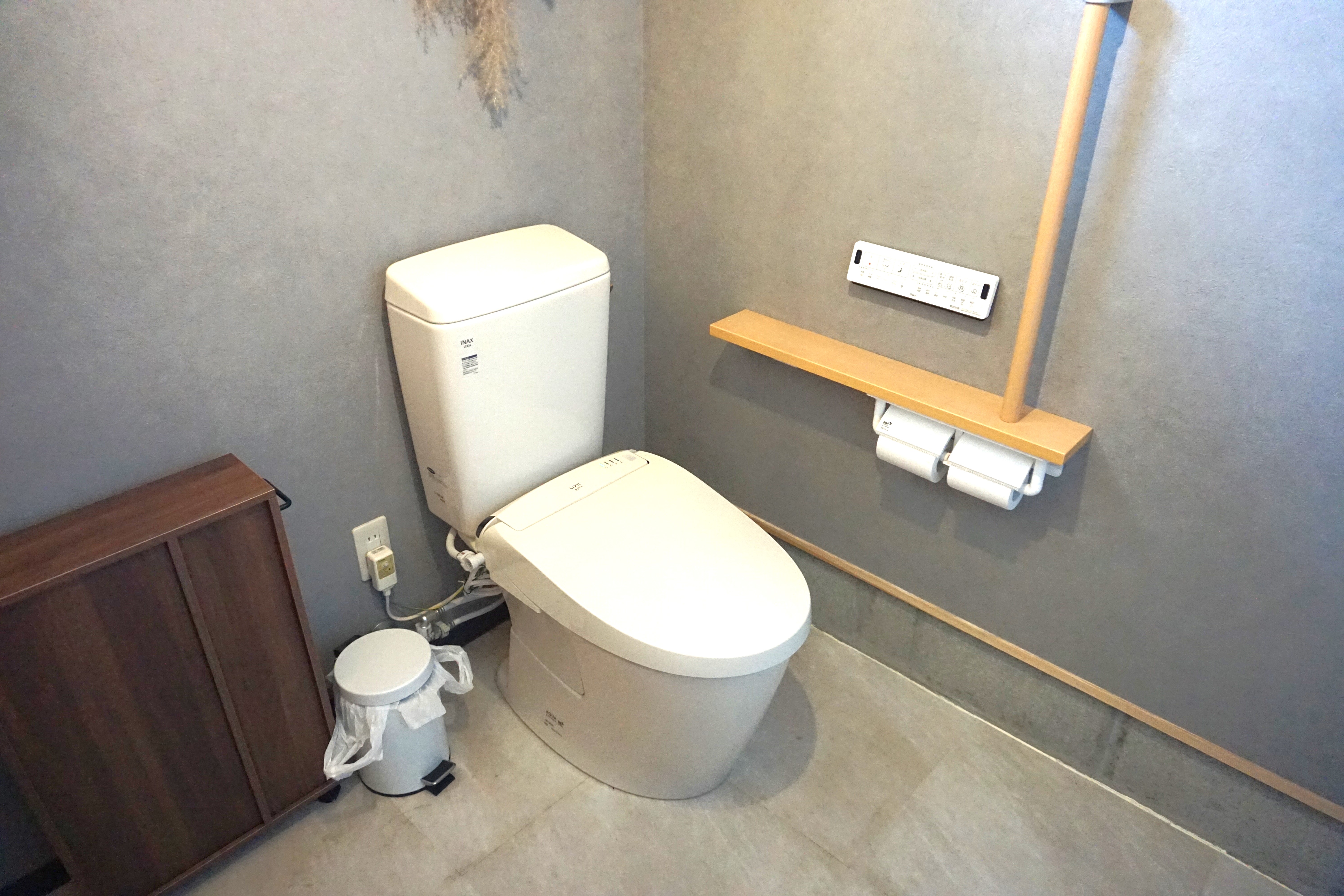 バリアフリートイレ内