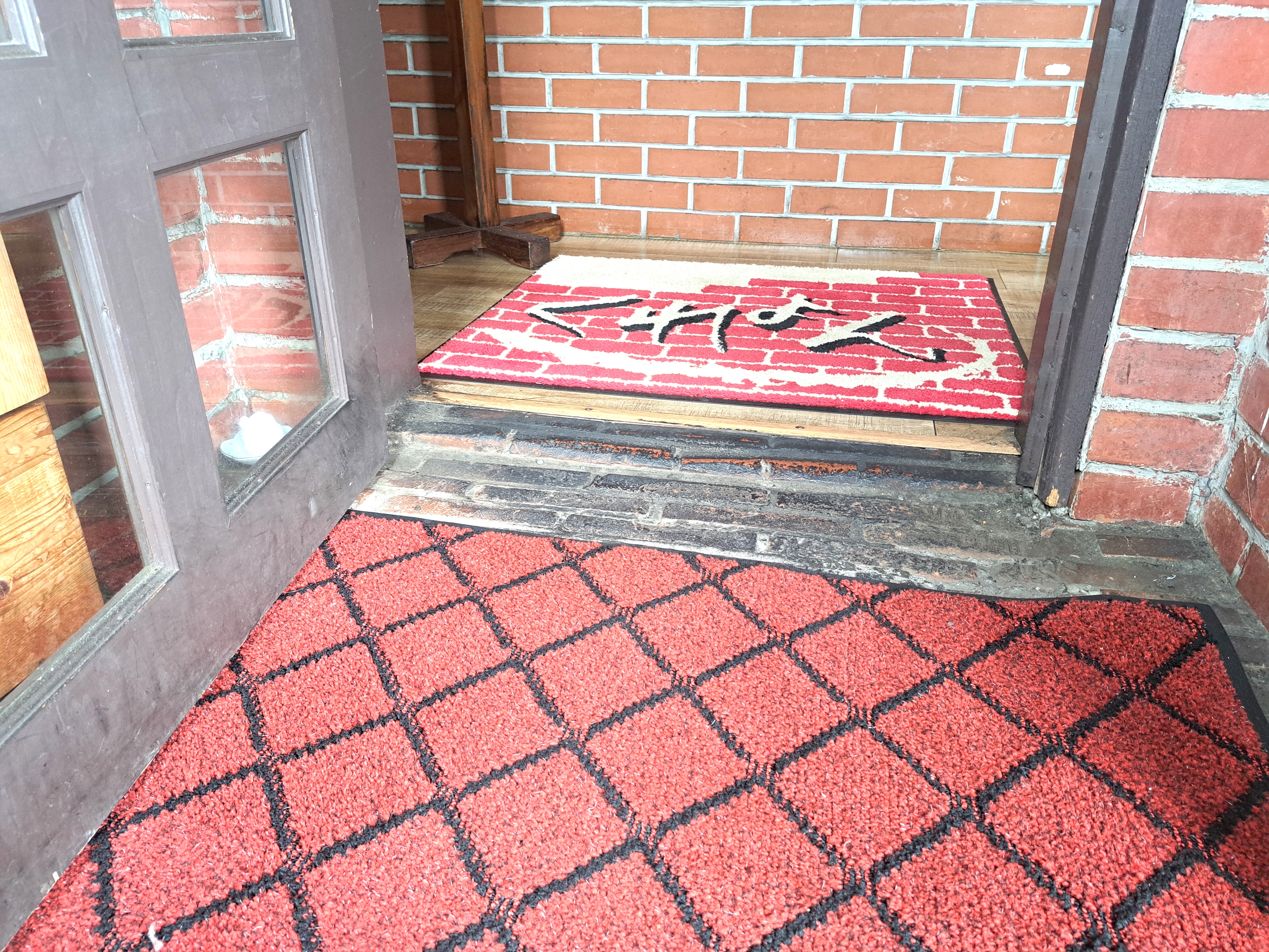 2センチほどの段差があります