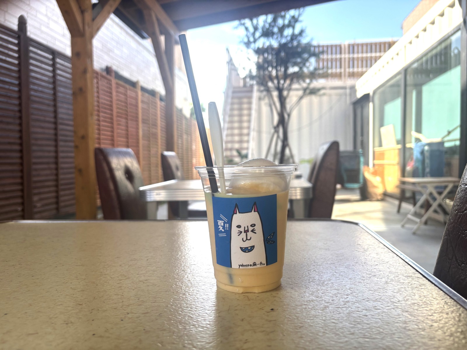 たくさんフルーツが使われていて、のど越しよくさっぱり飲めます！