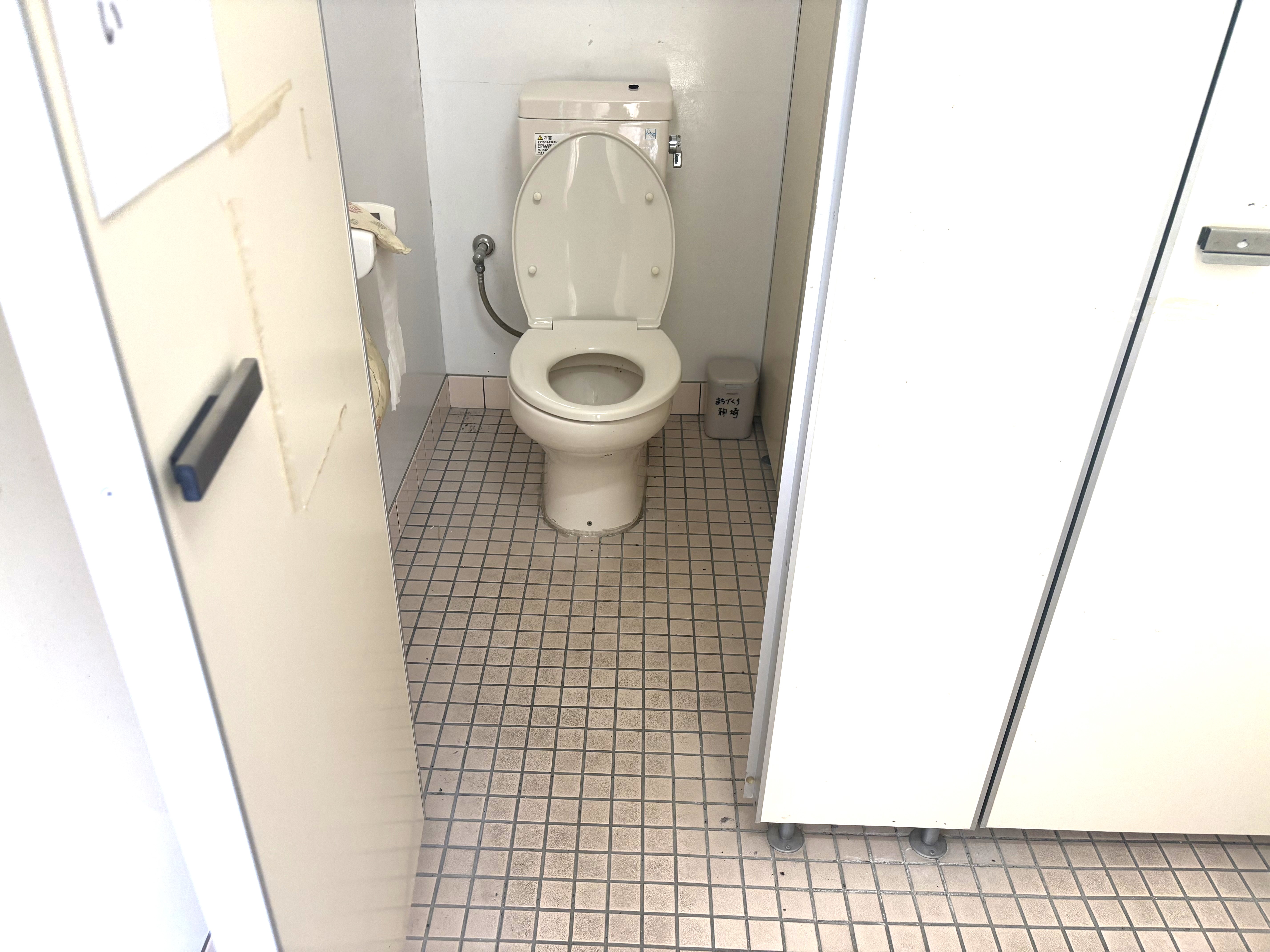 女性用トイレ内