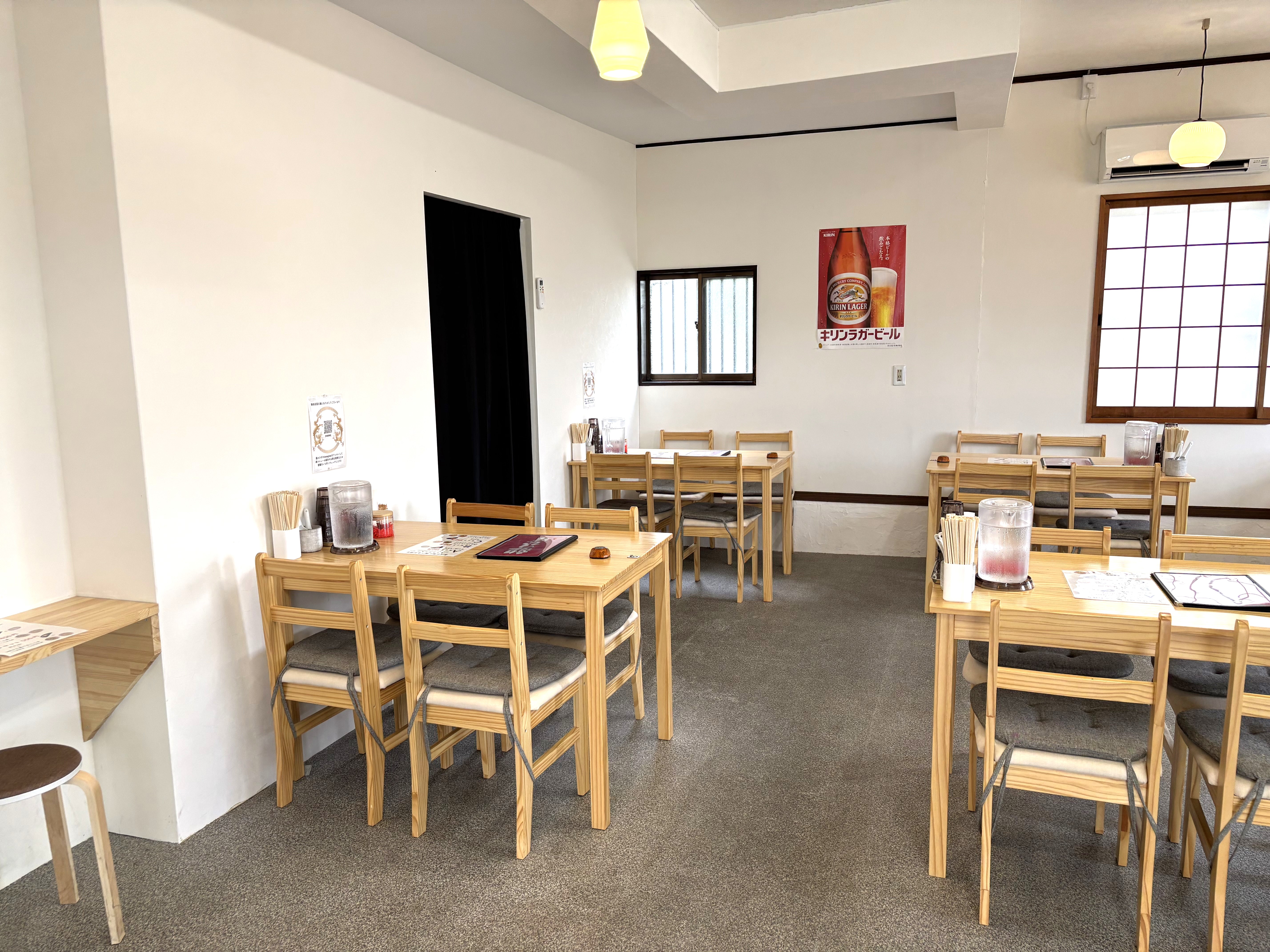 テーブル間の間隔も余裕があります