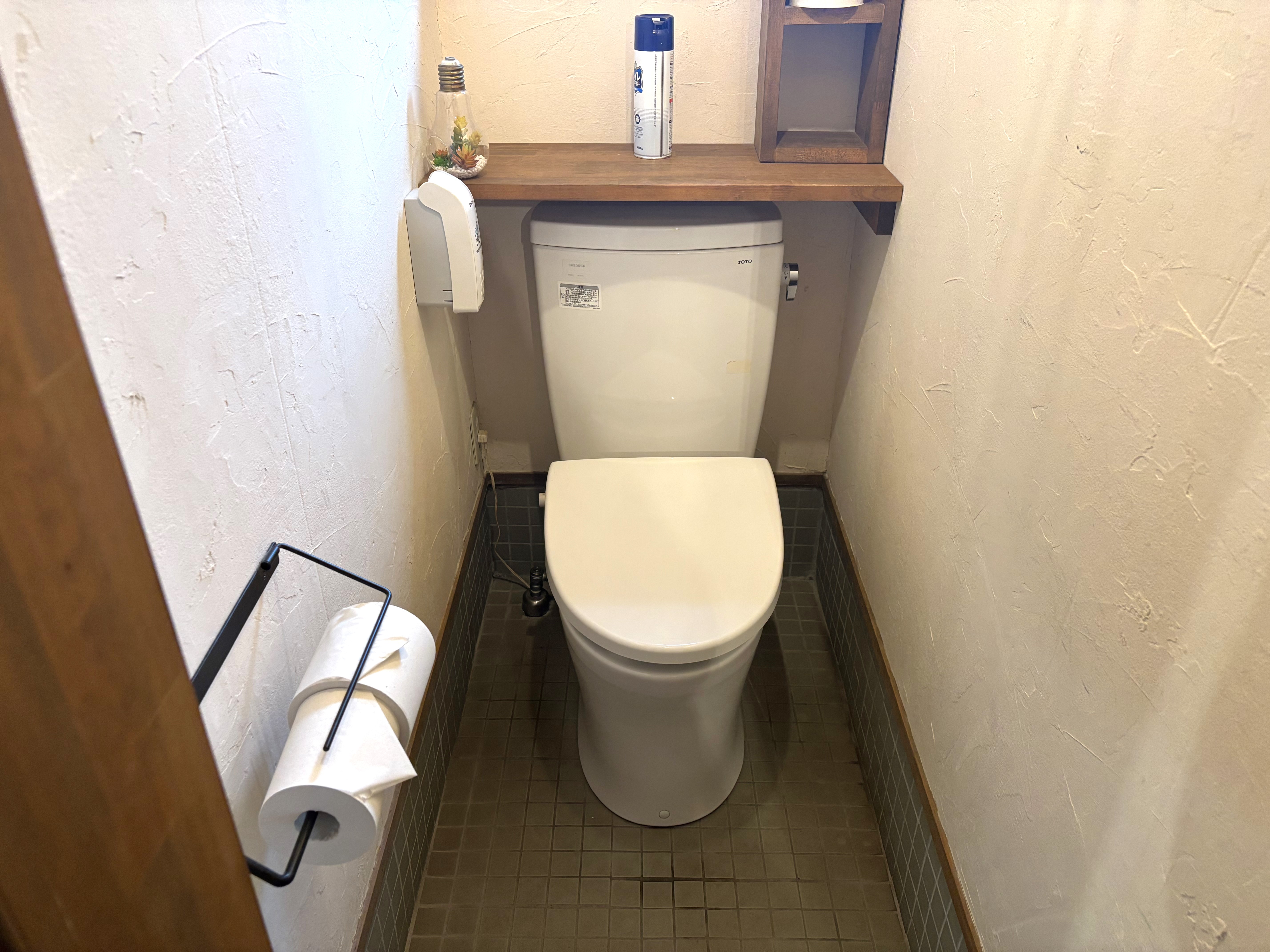男女ともに洋式トイレです